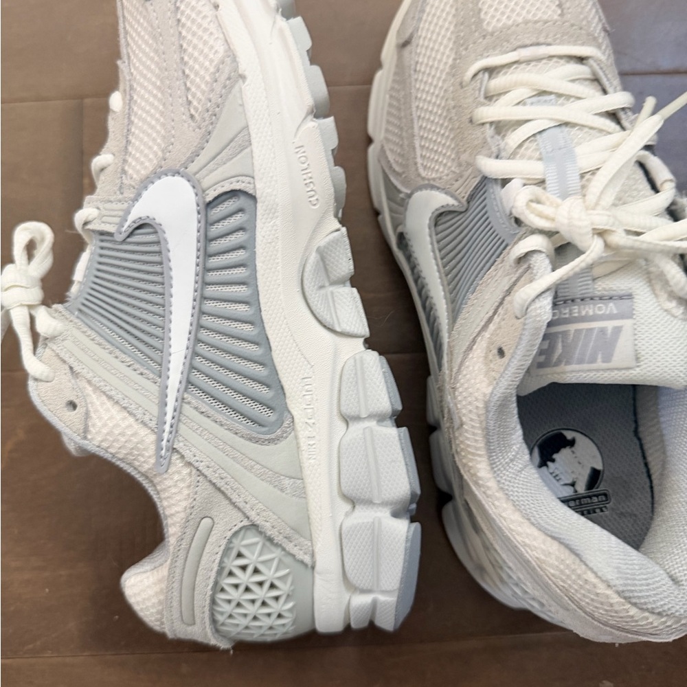 Nike Vomero Women's Gray and White Running Shoes